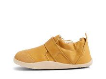 Load image into Gallery viewer, Bobux Xplorer Marvel - Oak Buff