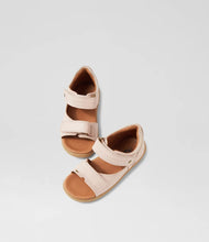 Load image into Gallery viewer, Bobux I-Walk Driftwood - Cameo Rose
